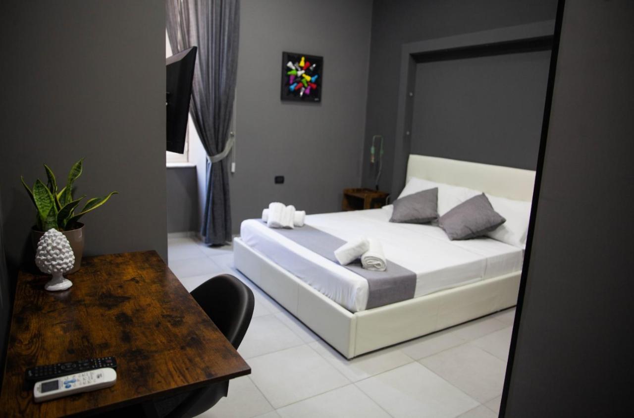 Track 60 - Private Rooms Garibaldi Naples Luaran gambar